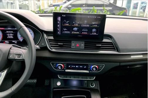 2025 Audi Q5 45 S line Premium Plus