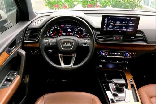 2022 Audi Q5 45 S line Premium