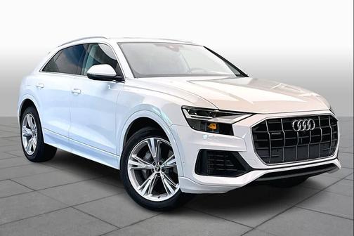 2022 Audi Q8 55 Premium