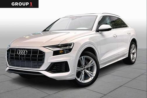 2022 Audi Q8 55 Premium