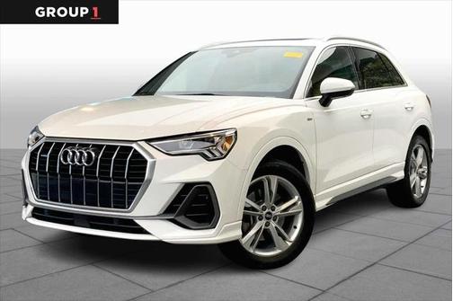 2022 Audi Q3 45 S line Premium Plus