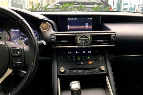 2018 Lexus IS 300 Base