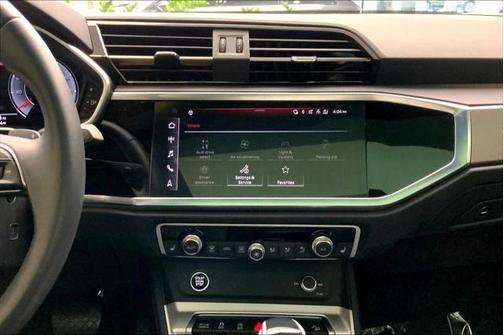 2024 Audi Q3 45 S line Premium Plus