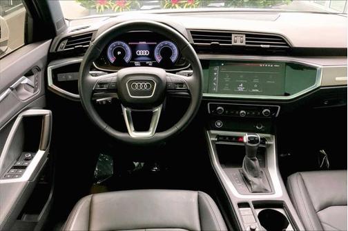 2024 Audi Q3 45 S line Premium Plus