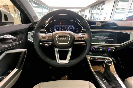 Arkona White 2024 Audi Q3 Premium 45 TFSI S line quattro Tiptronic