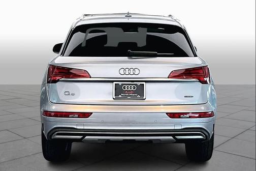 2023 Audi Q5 40 Premium Plus