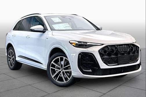 Glacier White m 2026 Audi Q5 Premium Plus TFSI quattro S tronic