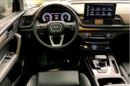 2024 Audi Q5 45 S line Premium Plus