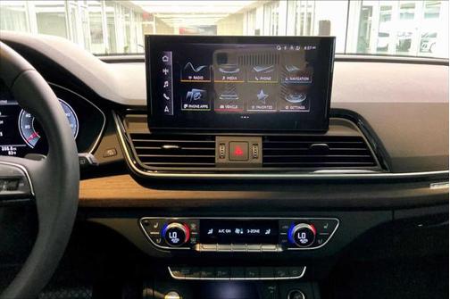 2024 Audi Q5 45 S line Premium Plus