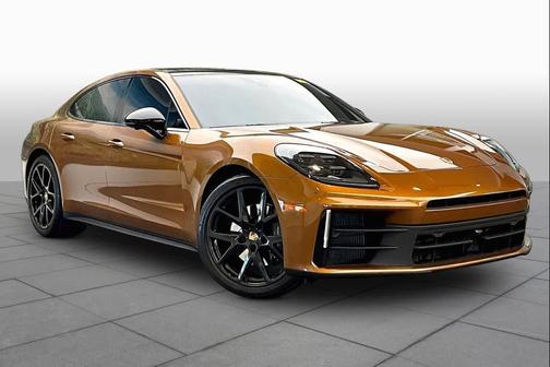 2025 Porsche Panamera 4