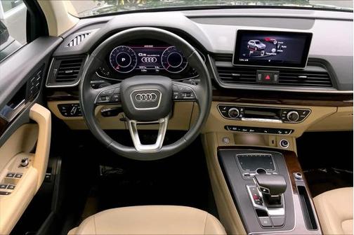2020 Audi Q5 45 Premium Plus