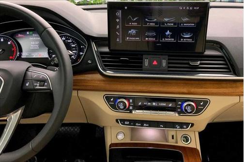 2023 Audi Q5 40 Premium