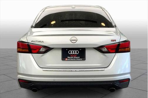 2023 Nissan Altima SR FWD