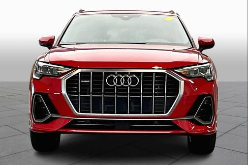 2022 Audi Q3 45 S line Premium