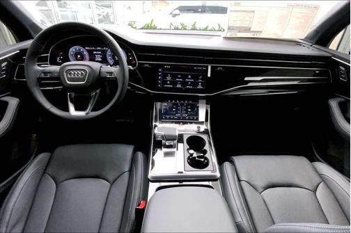 2025 Audi Q7 55 Prestige
