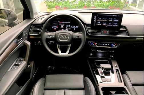 2024 Audi Q5 45 S line Premium Plus