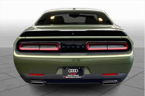 2022 Dodge Challenger SXT