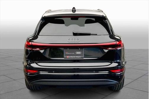 2025 Audi Q6 e-tron Premium Plus quattro
