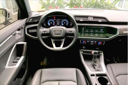 2024 Audi Q3 45 S line Premium Plus