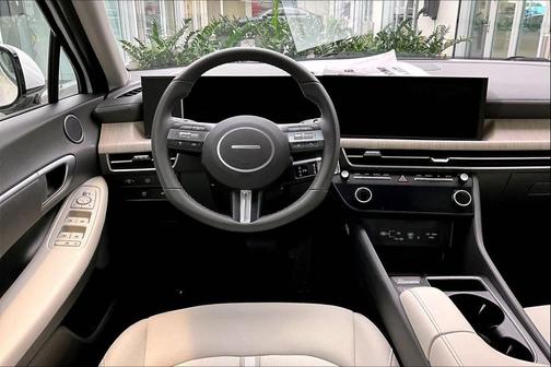 2025 Hyundai SONATA Hybrid SE