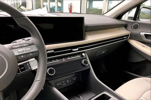 2025 Hyundai SONATA Hybrid SE