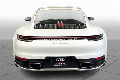 2024 Porsche 911 Carrera 4