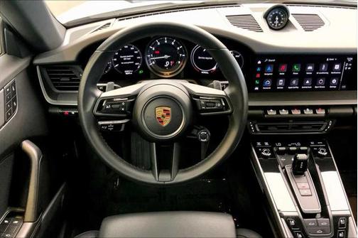 2024 Porsche 911 Carrera 4