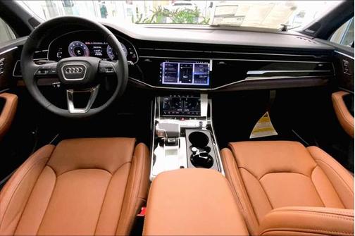 2025 Audi Q7 55 Prestige