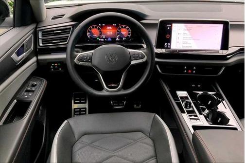 2024 Volkswagen Atlas 2.0T SE w/Technology 4MOTION