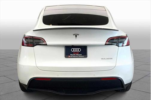 2022 Tesla Model Y Performance Dual Motor All-Wheel Drive