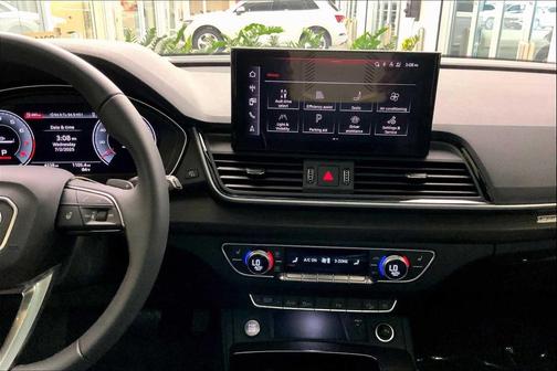 2024 Audi Q5 45 S line Premium Plus