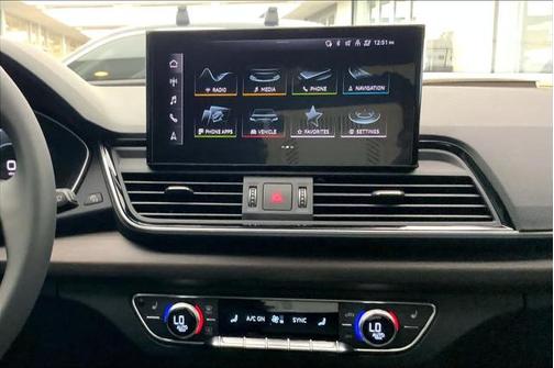 2024 Audi Q5 45 S line Premium Plus