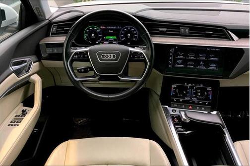 2022 Audi e-tron Premium