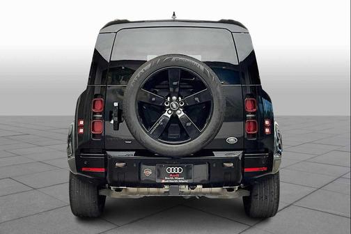 2023 Land Rover Defender 90 X-Dynamic SE