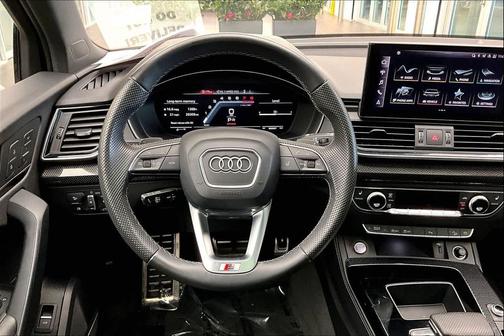 Daytona Gray Pearl Effect 2021 Audi SQ5 3.0T Premium Plus