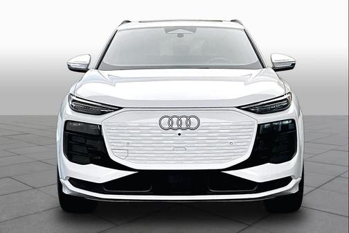Glacier White Metallic 2025 Audi Q6 e-tron Premium Plus quattro