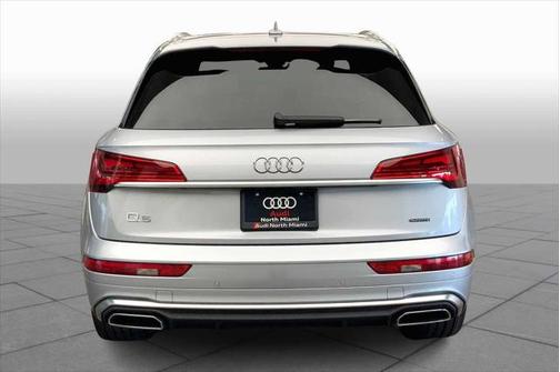 2022 Audi Q5 45 S line Premium Plus