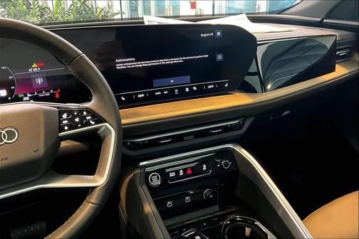 2025 Audi Q5 Premium Plus TFSI quattro S tronic