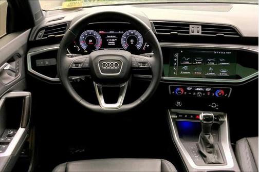 2024 Audi Q3 45 S line Premium Plus
