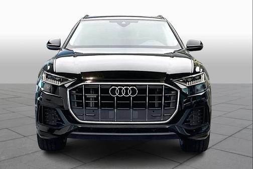2023 Audi Q8 55 Premium