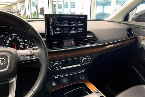2023 Audi Q5 40 Premium