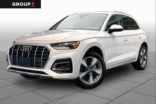 WHITE 2023 Audi Q5 40 Premium Plus