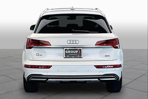 WHITE 2023 Audi Q5 40 Premium Plus