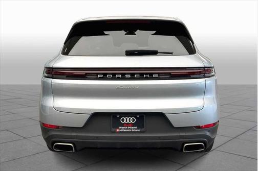 2024 Porsche Cayenne AWD