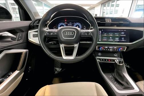2025 Audi Q3 Premium 45 TFSI S line quattro Tiptronic