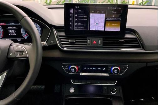 2025 Audi Q5 45 S line Premium Plus