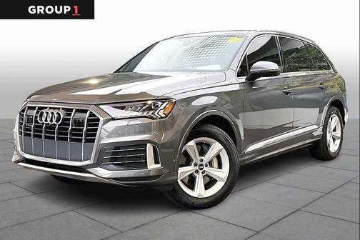 2023 Audi Q7 45 Premium Plus