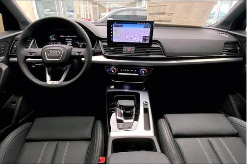 2024 Audi Q5 45 S line Prestige