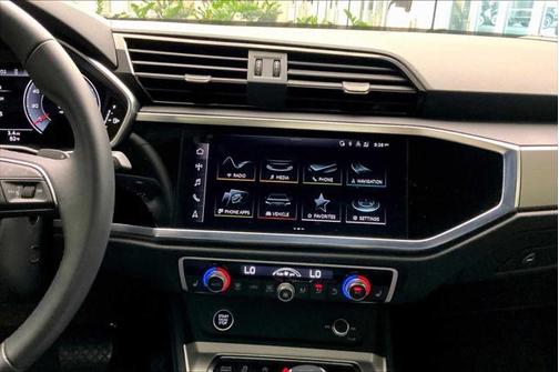 2024 Audi Q3 45 S line Premium Plus