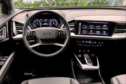 2024 Audi Q4 e-tron Premium 55 quattro